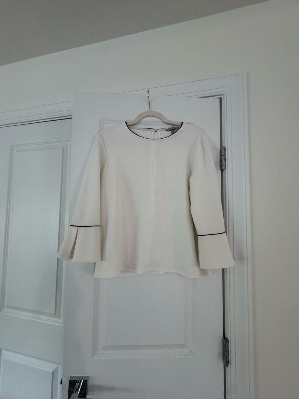 H&M Cream Bell Sleeve Top with Black Piping